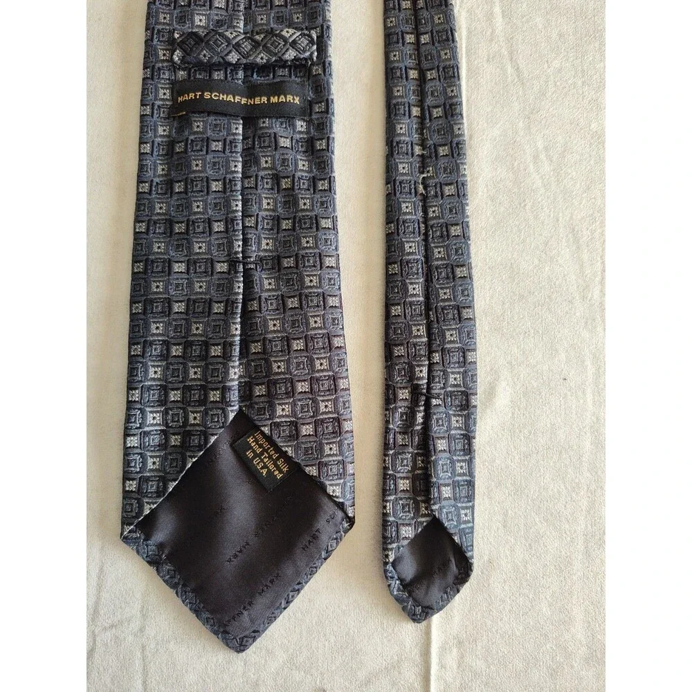 hart schaffner marx silk tie